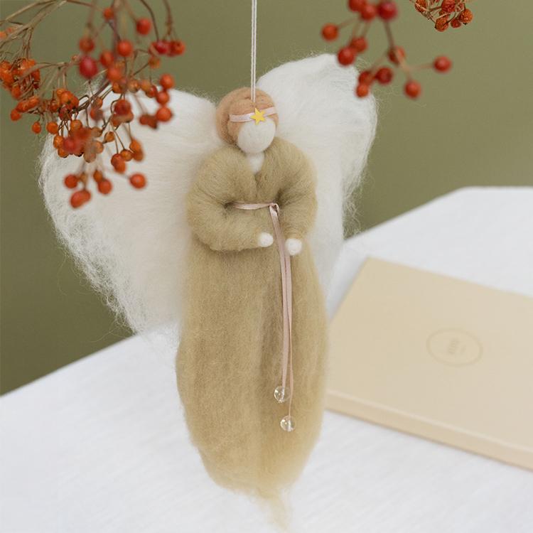 Jurianne Matter ウールエンジェル IRINI イリニ  窓辺 寝室 玄関 子ども ご出産祝い クリスマス 天使 ギフト プレゼント 贈り物 オーナメント |  | 06