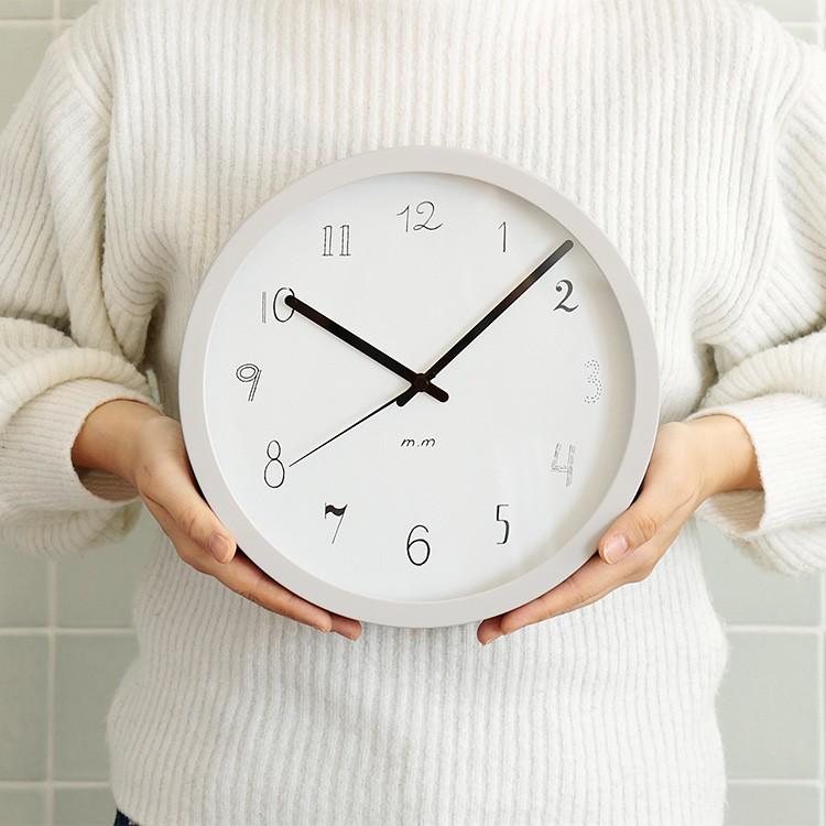 掛け時計 25cm ブラック グレー ホワイト 木 ナチュラル 北欧 シンプル おしゃれ かわいい リビング イラスト 松尾ミユキ Wall Clock ウォールクロック Mサイズ B81mm050 インテリア時計のクロックラック 通販 Yahoo ショッピング