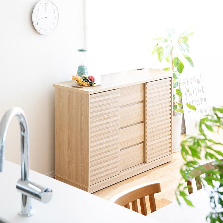 チェスト 120cm幅 キャスター コンセント 2口 キャビネット 食器棚 引出し 引き戸収納 引き出し 収納 木製 スリム 北欧 ルーバー おしゃれ 格子状 シンプル | ブランド登録なし | 12