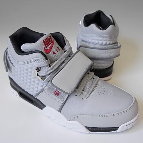 nike air trainer cruz wolf grey