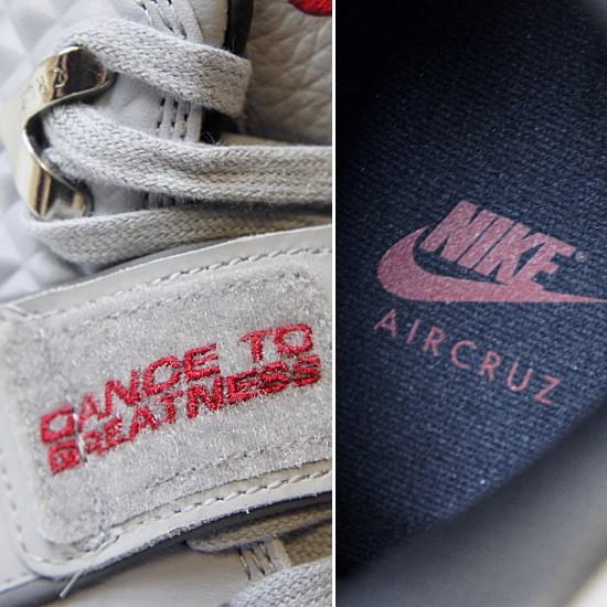 nike air trainer cruz wolf grey