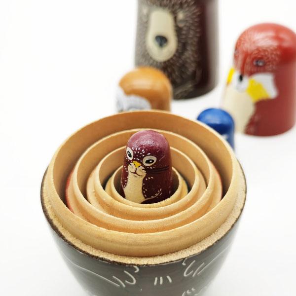 【新品未使用】マトリョーシカ　ロシア　木製　5体セット　子宝 Amazon | ［ロシアお土産］ マトリョーシカ 5コ組 (海外 みやげ