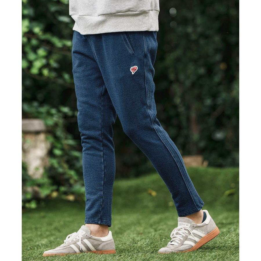 heavy weight knit denim pants with cursive embroidery ニットデニムイージーパンツの画像
