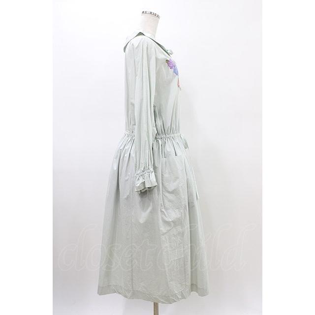 Jane Marple Dans Le Salon / Jardin Des Fleurs Embroideryドレス