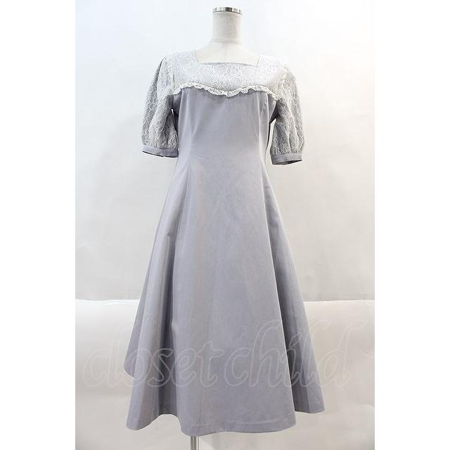 SALE】Maison de FLEUR Petite Robe canone / バラに触れてみる