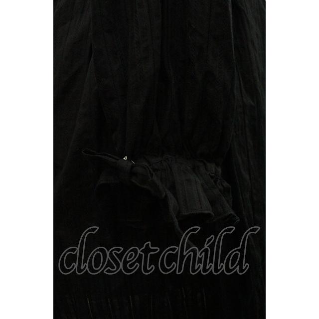 フィジカルドロップ　大衿フリルワンピース　フリーサイズ Physical Drop / 大衿フリルワンピース 黒 I-26-02-06-062-LO-OP-SA-ZI