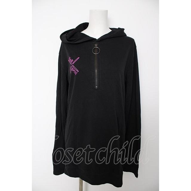 SALE】NieR CLOTHING / 袖プリントプルパーカー 黒 Y-24-11-18-150-PU 