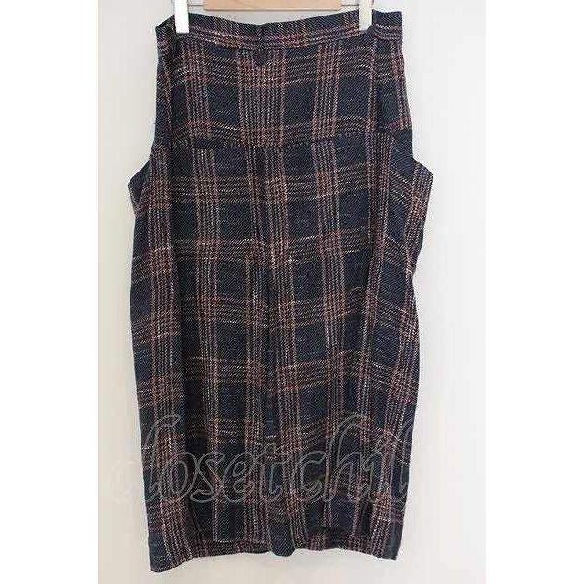 vivienne westwood man トラウザー ボトム Vivienne Westwood MAN 2025年春夏コレクションから、絡み合う