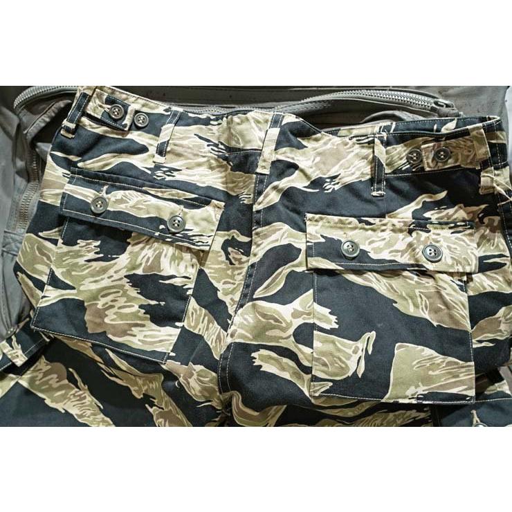 バズリクソンズ BUZZRICKSONS ショートパンツ・BR51904 GOLD TIGER