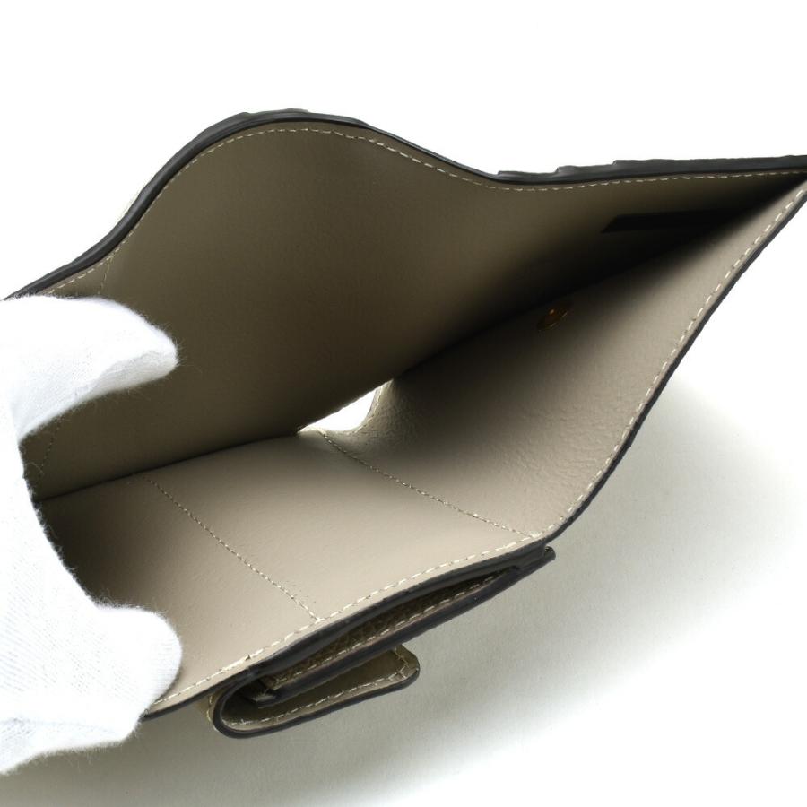 【美品】Chloé クロエ DARRYL ダリル 三つ折り財布 ブラック 61fzAtaYgyL._SY200_QL15_.jpg