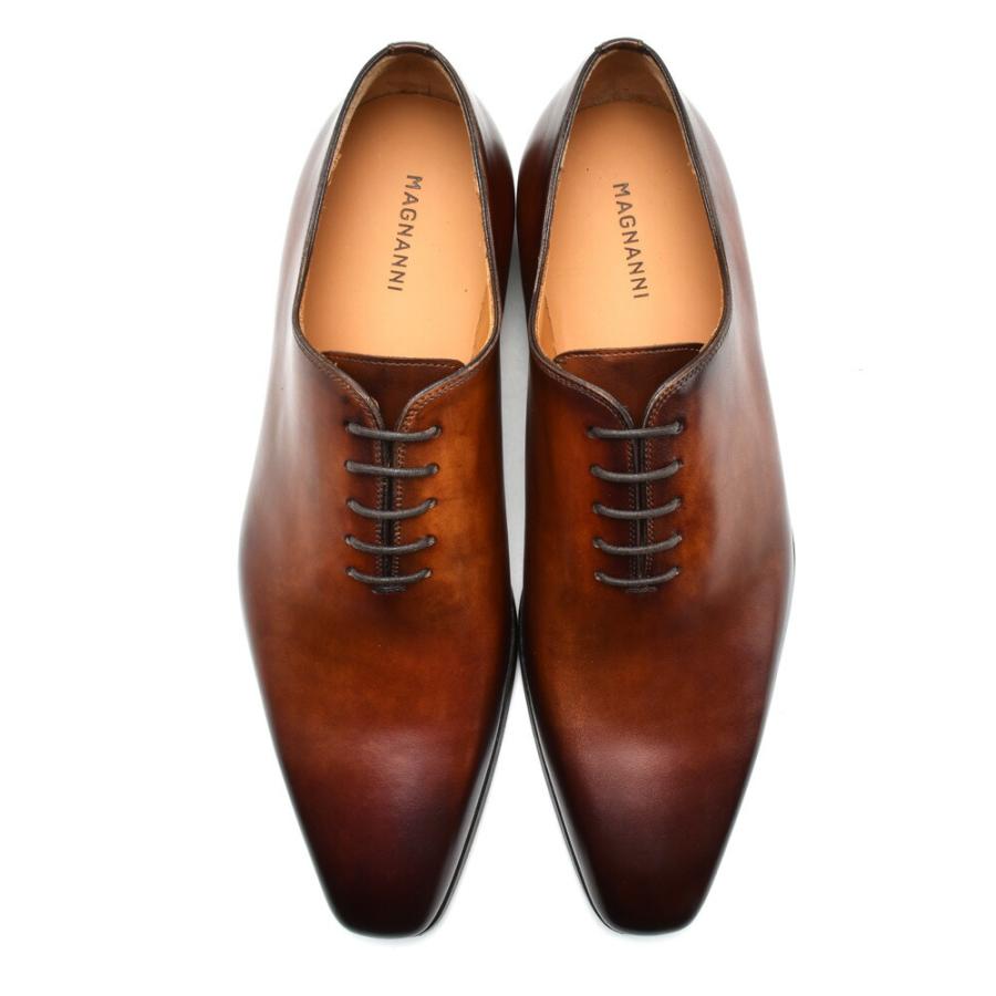 マグナーニ ドレスシューズ パテントレザー ホールカット | 16232 BLE – MAGNANNI(マグナーニ)公式