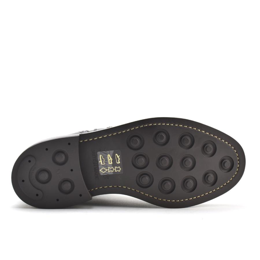 Tricker's サイドゴアブーツ グレー トリッカーズらしくないキレイめなサイドゴアブーツ | 惚れ惚れ