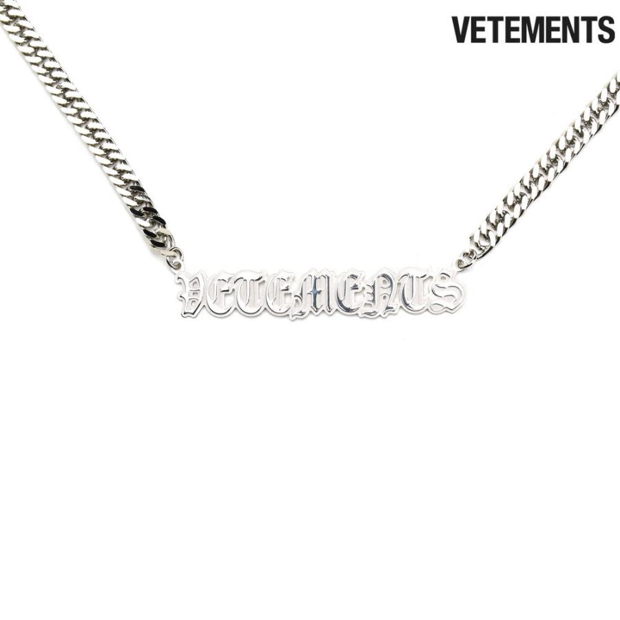送料関税込★VETEMENTS ゴシックロゴネックレス ヴェトモン ゴシックロゴネックレス シルバー