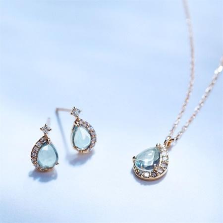 【送料無料】【ラッピング無料】ヨンドシー 4℃ ピアス K10イエローゴールド ピアス アクアマリン ダイヤモンドの画像