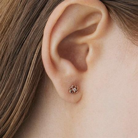 【送料無料】【ラッピング無料】ヨンドシー 4℃ ピアス K18ピンクゴールド ピアス ダイヤモンドの画像