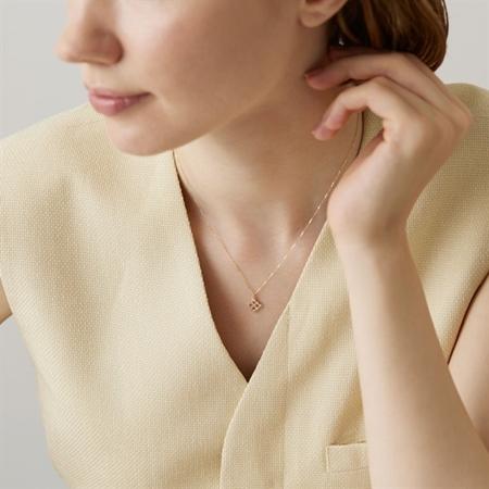 【送料無料】【ラッピング無料】ヨンドシー 4℃ EAU DOUCE４℃ K10イエローゴールド ネックレス ダイヤモンドの画像