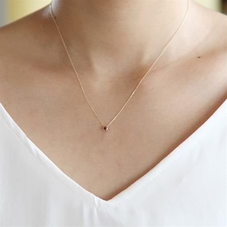 【送料無料】【ラッピング無料】ヨンドシー 4℃ EAU DOUCE４℃ 【1月誕生石】 K10イエローゴールド ネックレス ロードライトガーネット ダイヤモンドの画像