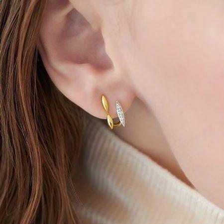 ヨンドシー 4℃ イヤリング シルバー 2025 Holiday Collection ホワイトトパーズ レディースの画像