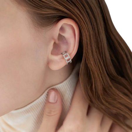 ヨンドシー 4℃ イヤーカフ シルバー 2025 Holiday Collection ホワイトトパーズ レディースの画像
