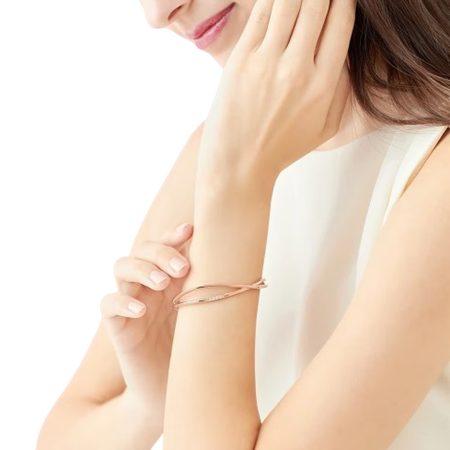 ヨンドシー 4℃ バングル シルバー SAKURA Collection 桜 ホワイトトパーズ レディースの画像