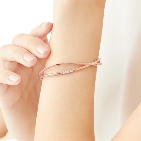 ヨンドシー 4℃ バングル シルバー SAKURA Collection 桜 ホワイトトパーズ レディースの画像