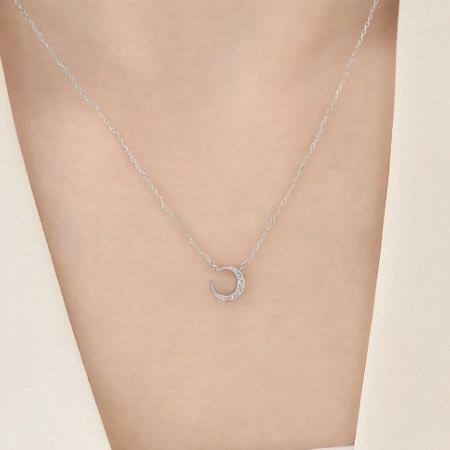 ヨンドシー 4℃ ネックレス シルバー 月 ムーン ダイヤモンド レディースの画像