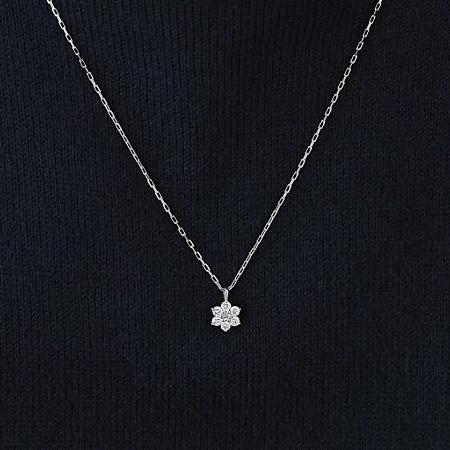 ヨンドシー 4℃ ネックレス K10ホワイトゴールド フラワー 花 ダイヤモンド レディースの画像