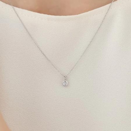 ヨンドシー 4℃ ネックレス プラチナ ４℃ ANNIVERSARY 一粒 ダイヤモンド レディースの画像