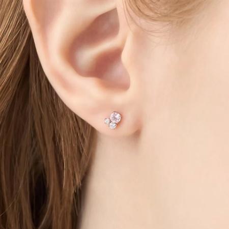ヨンドシー 4℃ ピアス K10ピンクゴールド 4月誕生石 限定 三石 モルガナイト レディースの画像