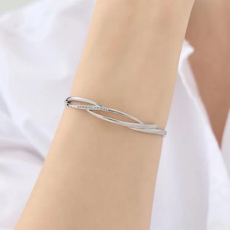 ヨンドシー 4℃ バングル シルバー Spring Summer Season ライン ホワイトトパーズ レディースの画像