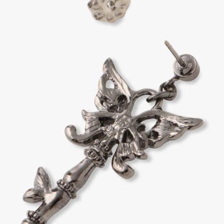 【送料無料】【ラッピング無料】アナスイ ANNASUI ピアス バタフライ鍵モチーフ_1