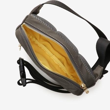 サマンサタバサプチチョイス Samantha Thavasa Petit Choice ボディバッグ シンプルロゴナイロンウエストポーチ サマンサタバサプチチョイス Thavasa Petit Choice