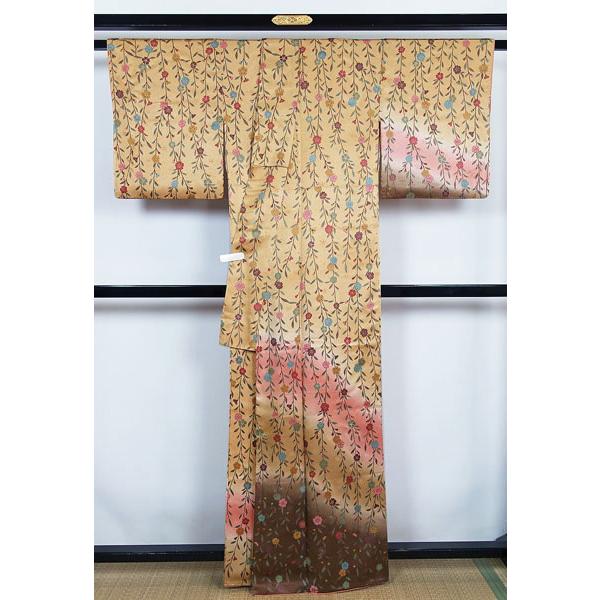 訪問着 沙綾型地紋 枝垂れ桜 段暈し模様 袷 適用身長158cm位 正絹  