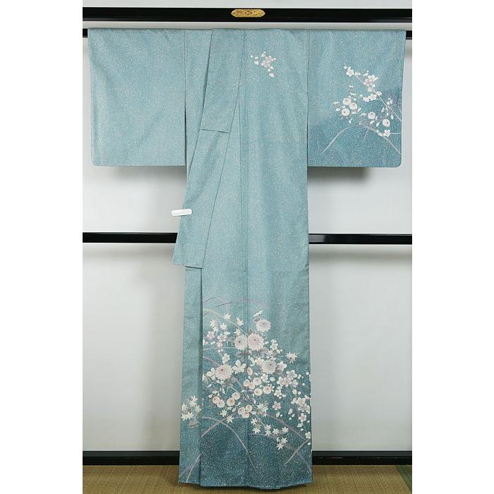 正絹 紅型染 薄藍色×藍色 付け下げ 仕付け糸付き 未使用 正絹 紅型染 薄藍色×藍色 付け下げ 仕付け糸付き 未使用