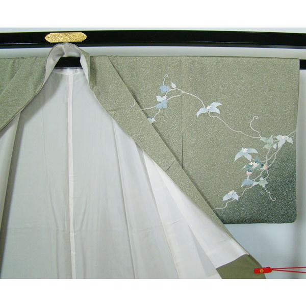 訪問着 利休鼠色系 叩き染め裾暈しに草花柄 丸に片喰縫い紋入り 正絹  