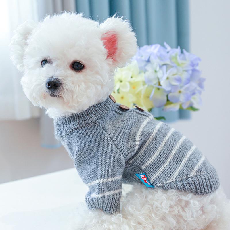 【クリアランスセール！】最終価格！　ペット服 犬 ボーダー カジュアル 長袖ニット ボタン付  グレー&ホワイト |  | 01