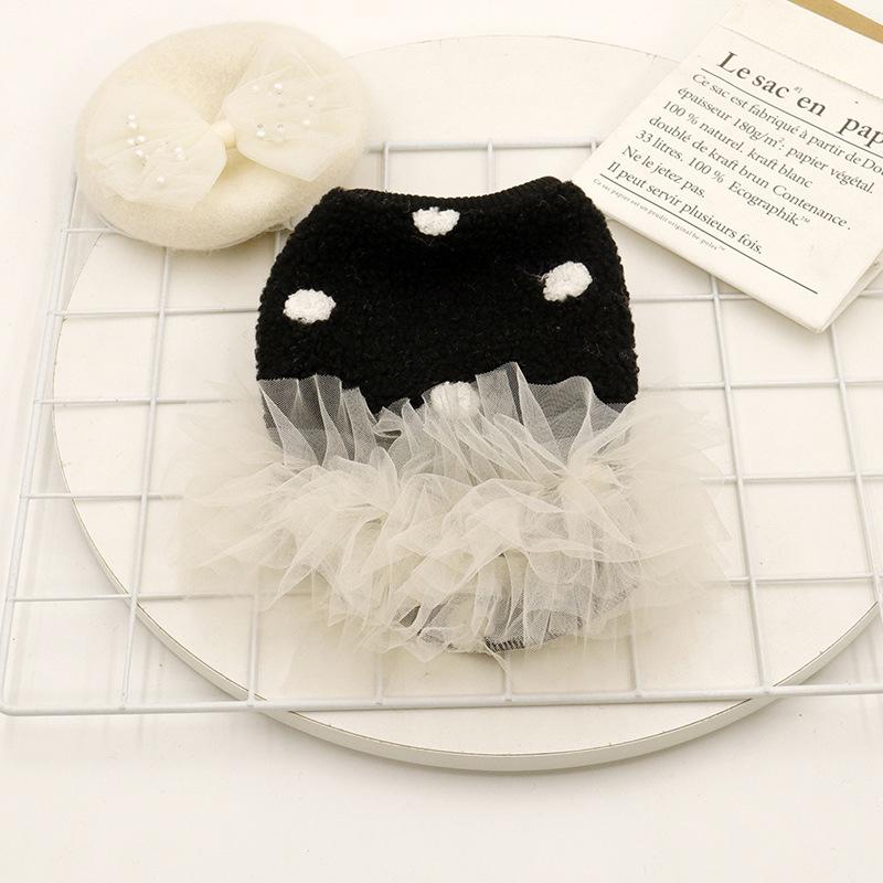ふんわりモコモコ 犬用ドットボアベスト チュチュワンピ ブラック |  | 01