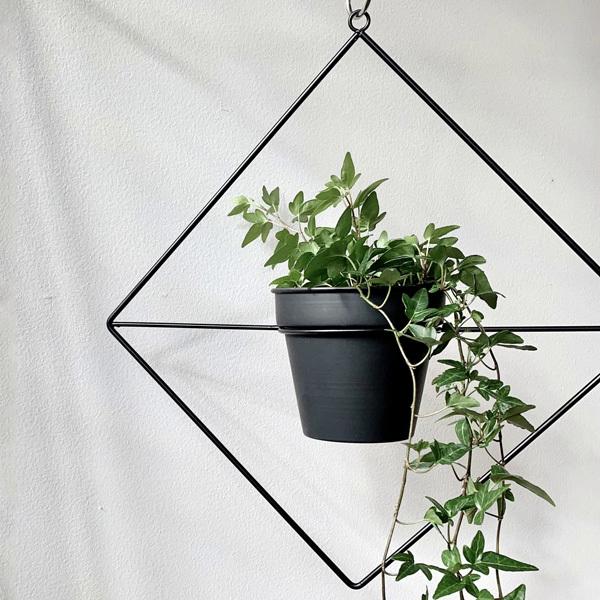 Clover クローバー ハンギングポット 45cm 2トーン 鉢カバー 鉢ポット ハンキング ハンキングプランター 吊り下げ 観葉植物 アイアン Upstairs Outdoor Living 通販 Yahoo ショッピング