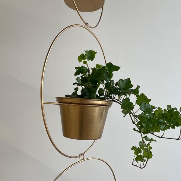 Clover クローバー ハンギング 3ポット ゴールド 鉢カバー ハンキング ハンキングプランター 吊り下げ 3ポット用 観葉植物 アイアン Upstairs Outdoor Living 通販 Yahoo ショッピング
