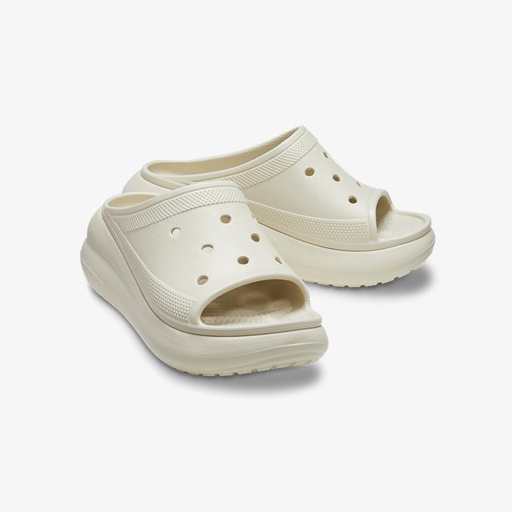 crocs クリーム色 スライドサンダル*6 crocs クロックス サンダル メンズ 《Ux》 Crush Slide