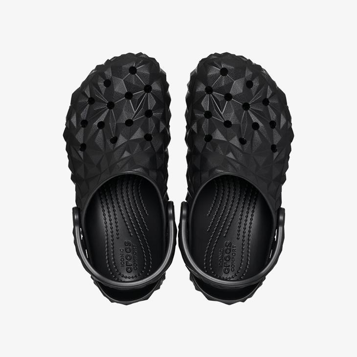 クロックス サンダル メンズ 《Ux》 Classic Geometric Clog クラシック ジオメトリック クロッグ 《メンズ靴 レディース靴》の画像