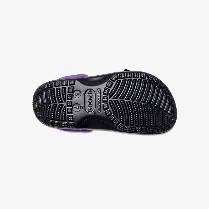 crocs（クロックス） サンダル メンズ 《Ux》 Kuromi Classic Clog