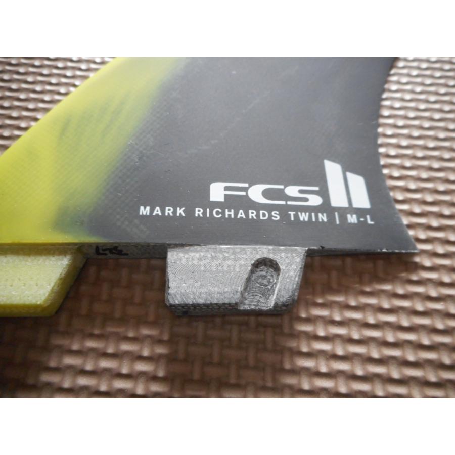 送料無料△FCSII MR TWIN + STABILISER PC FINS cyber lime black