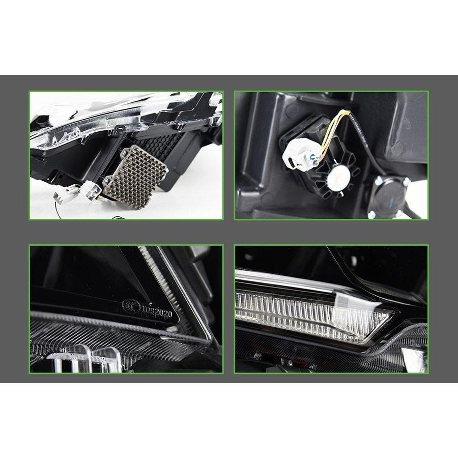 169」トヨタプラド2018-2020 LC150 drlヘッドランプ
