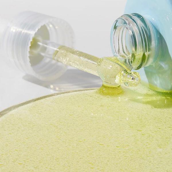 20％OFFcp有 ビタミンCブライトニングセラム 30ml ややとろみがあり水分感とオイル感が絶妙なバランス  SKIN＆LAB スキンアンドラブ 公式 | SKIN&LAB | 02