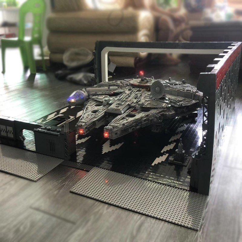 レゴ 互換品 ミレニアムファルコン ドッキング ベイ (ライトキットなし) スターウォーズ クリスマス プレゼント 75192 