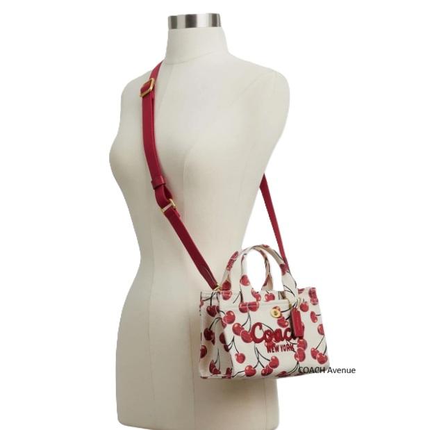 新品未使用❤️コーチ 2way カーゴバッグ キャンバス Coach さくらんぼ柄 COACH（コーチ） さくらんぼ柄が可愛い COACH CCH32 カーゴ トート