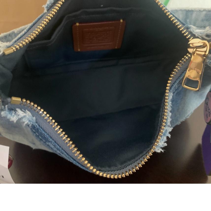 人気のデニムが可愛い コーチ COACH CDY76 テリ ショルダー バッグ ラブド デニム チャーム クロスボディ斜め掛け 肩掛け アウトレット 商品 送料無料の画像