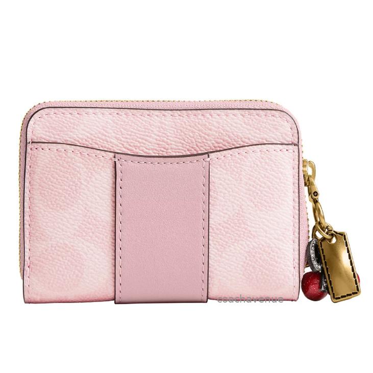 COACH（コーチ） チャームが可愛い COACH CFT06 エッセンシャル