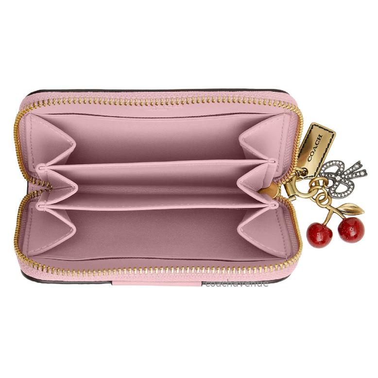 COACH（コーチ） チャームが可愛い COACH CFT06 エッセンシャル